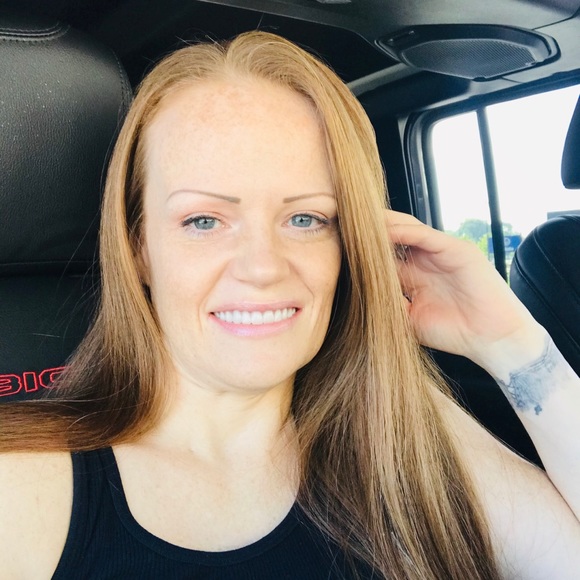 Meet your Posher, Katie - Picture 4 of 9